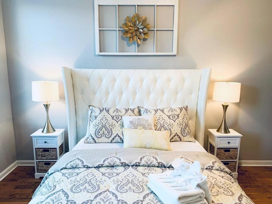 Upscale 2Bd/1.5Ba Townhome Mins To Jhh & Downtown Baltimore Eksteriør bilde