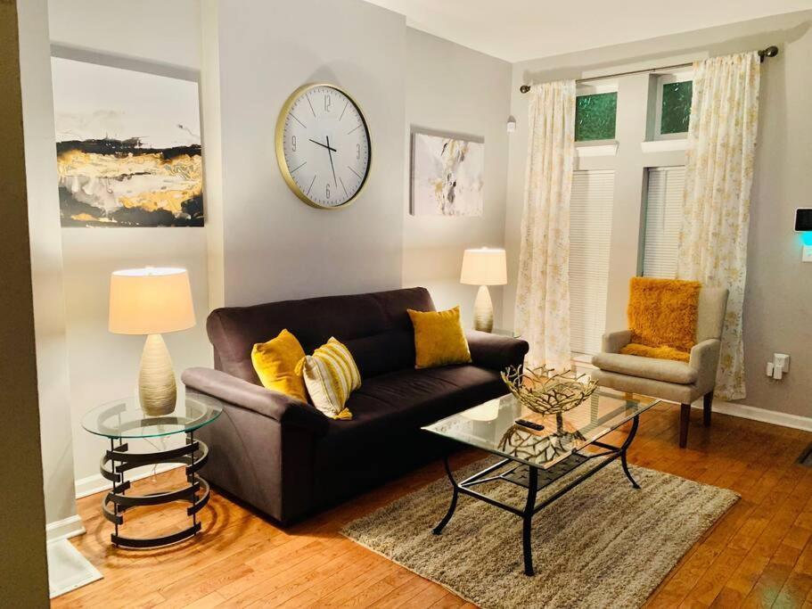 Upscale 2Bd/1.5Ba Townhome Mins To Jhh & Downtown Baltimore Eksteriør bilde