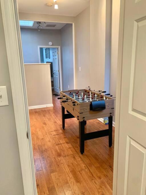 Upscale 2Bd/1.5Ba Townhome Mins To Jhh & Downtown Baltimore Eksteriør bilde